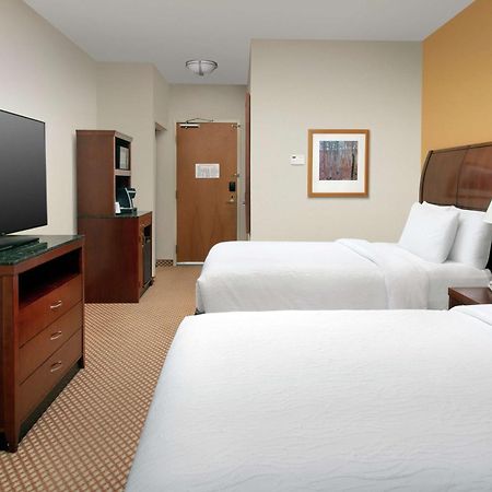Hilton Garden Inn Одесса Экстерьер фото