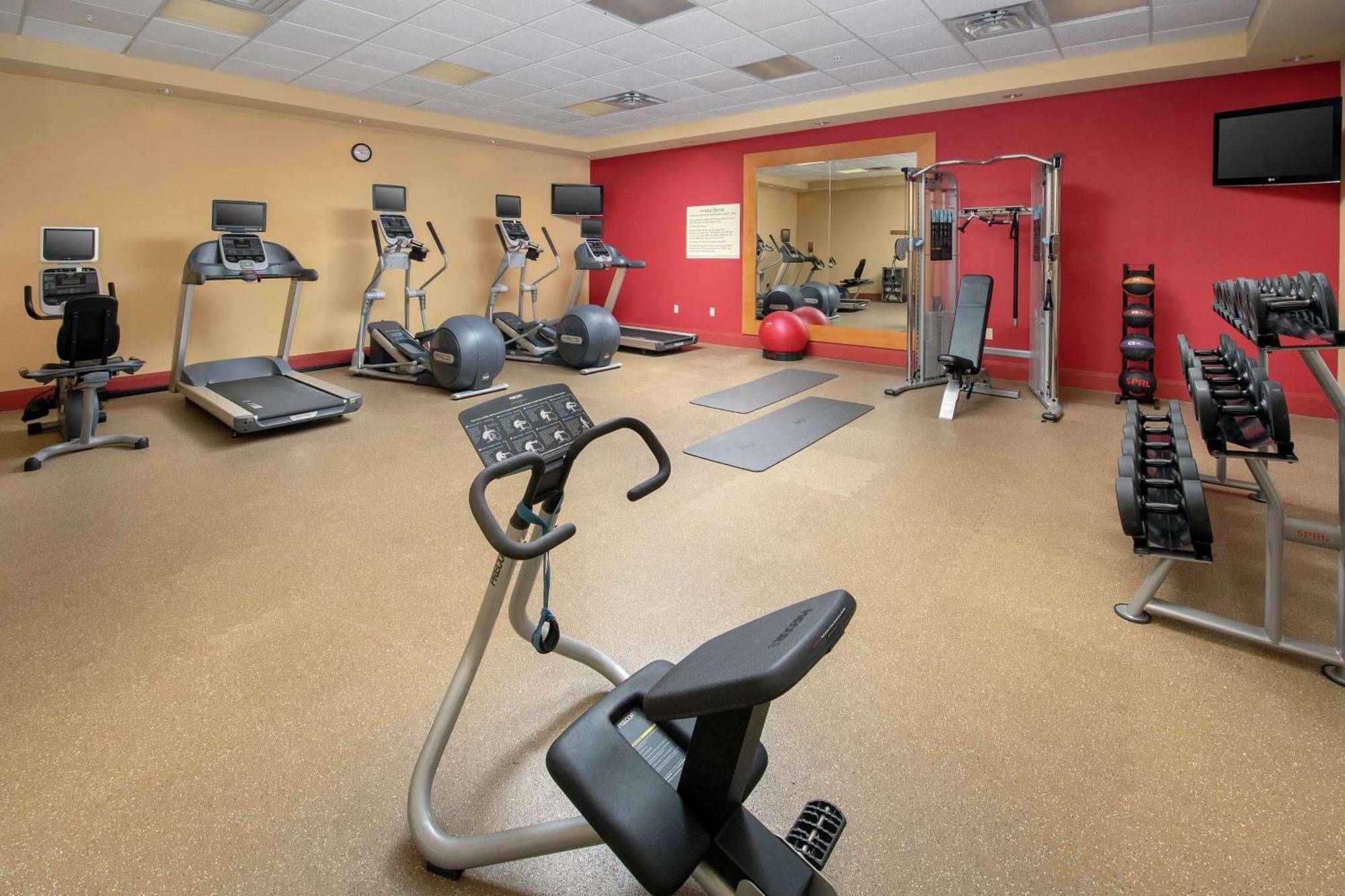 Hilton Garden Inn Одесса Экстерьер фото