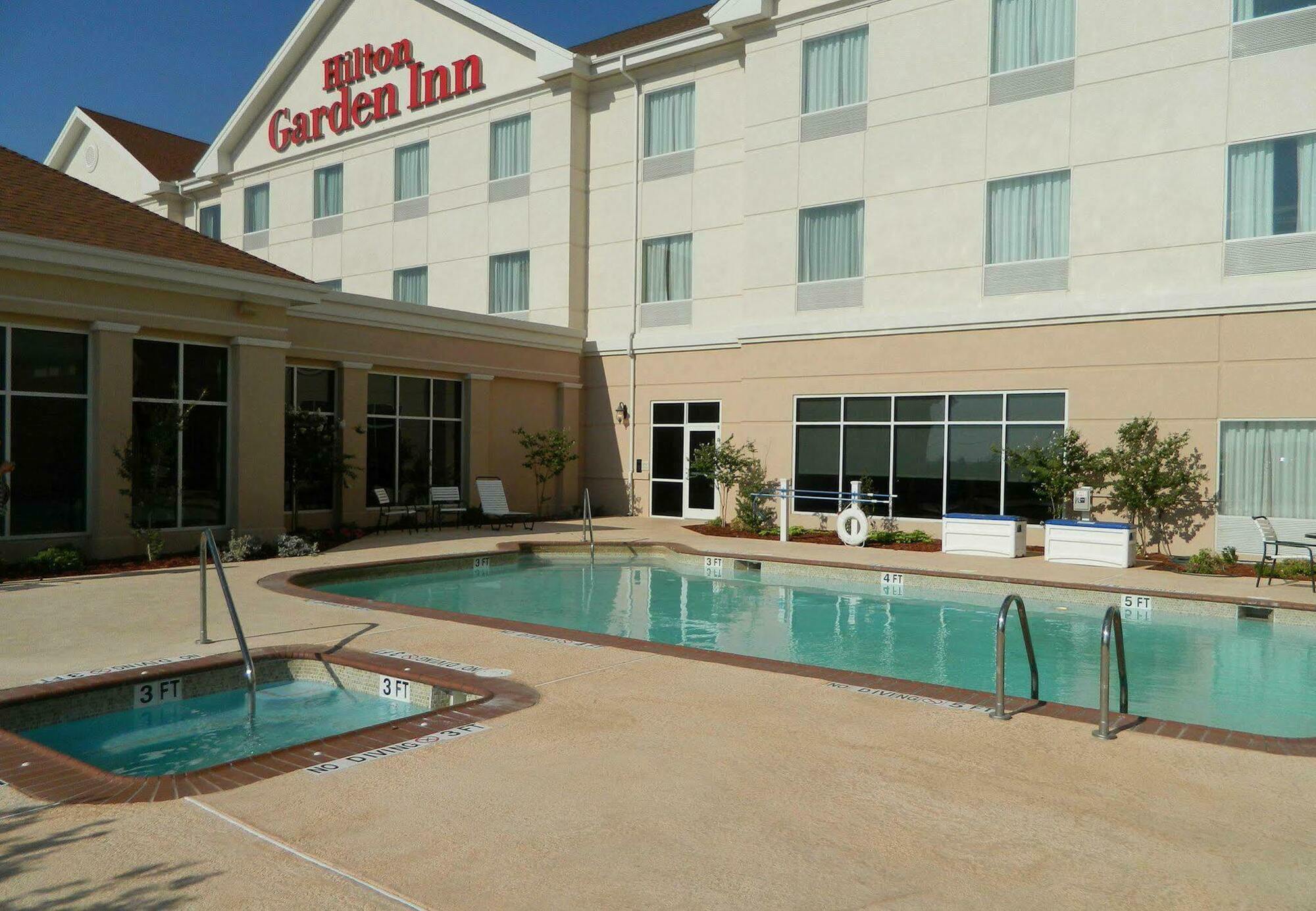 Hilton Garden Inn Одесса Экстерьер фото